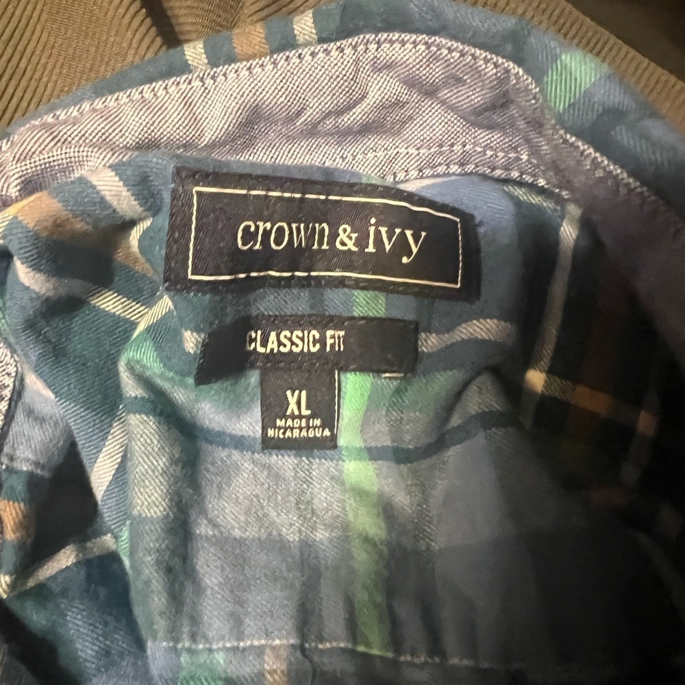 Long sleeve button down - Picture 3 of 3